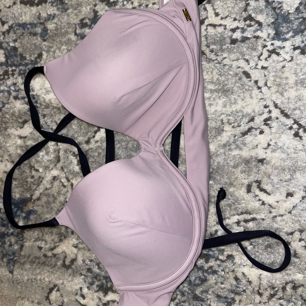 Victoria’s Secret PINK criss cross/cut out top.